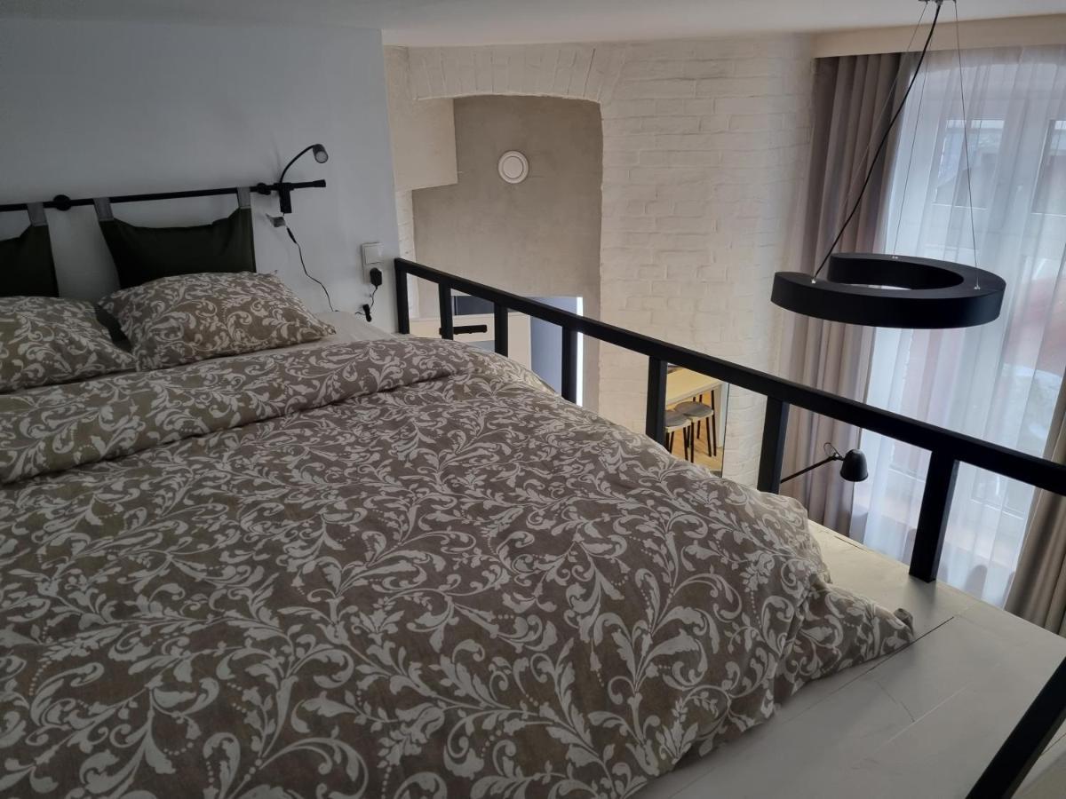 Honeymoon & Air-Conditioning! Торунь Экстерьер фото
